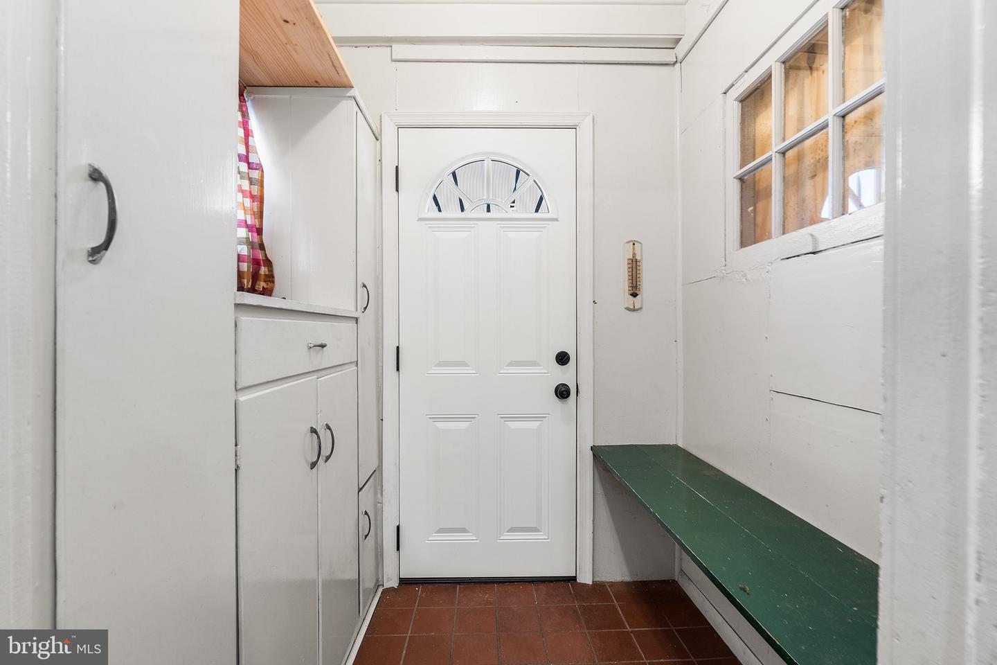 38 Maple Ave Property Photo 12