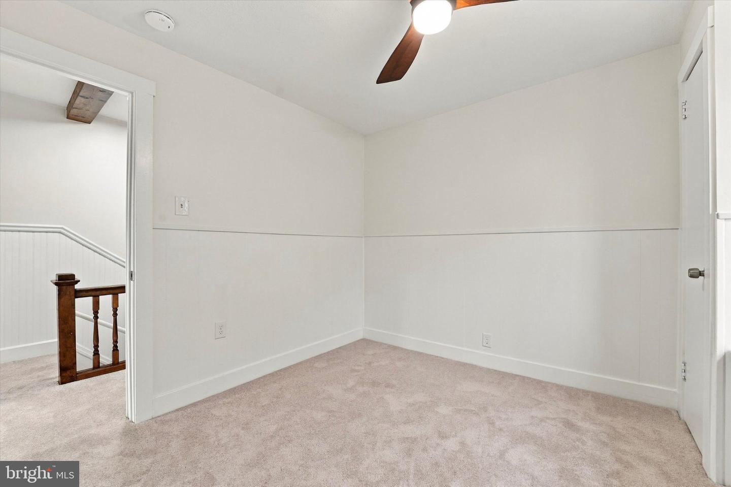 129 N Llanwellyn Ave Property Photo 27
