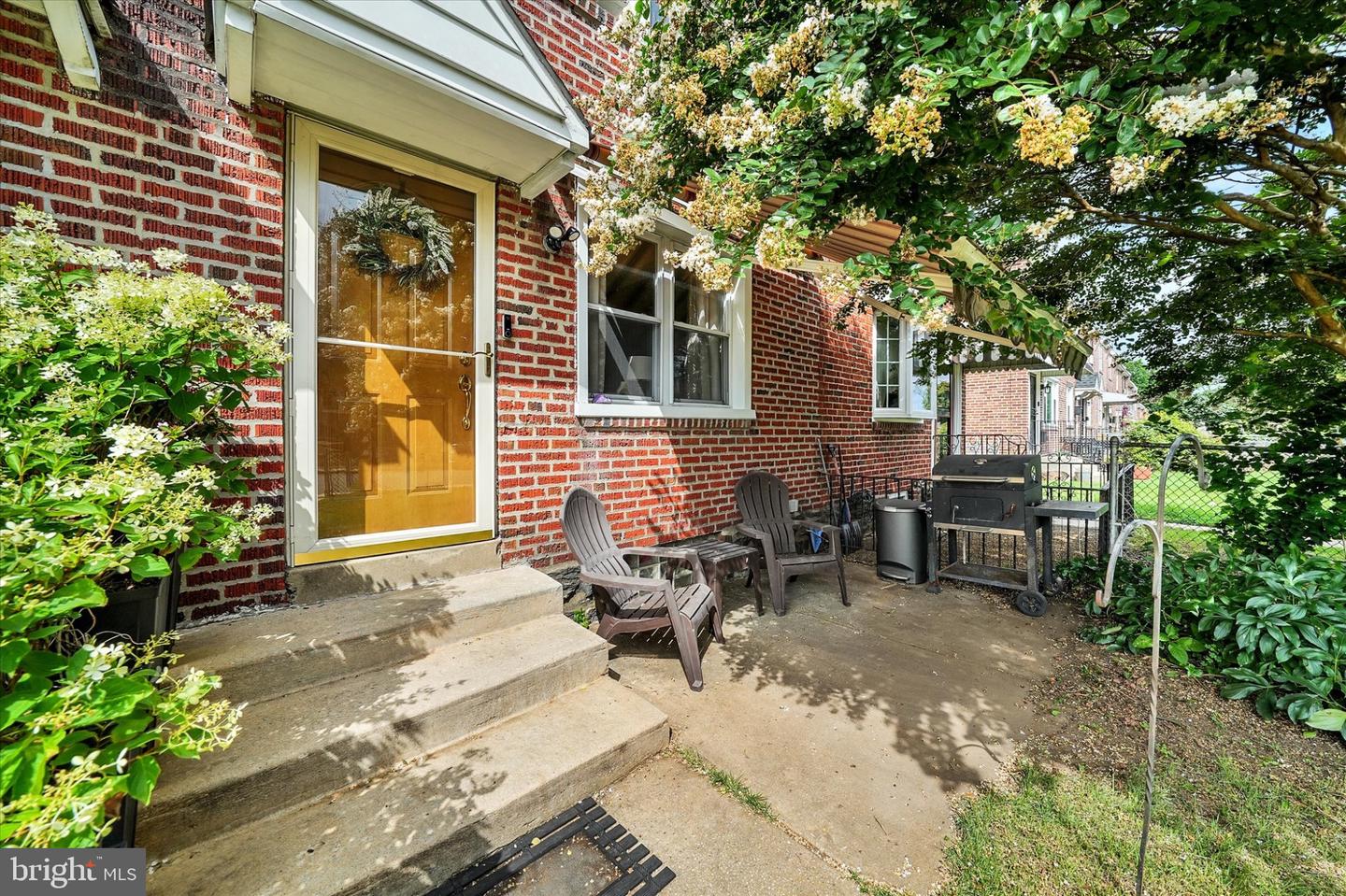 52 Folcroft Ave Property Photo 1