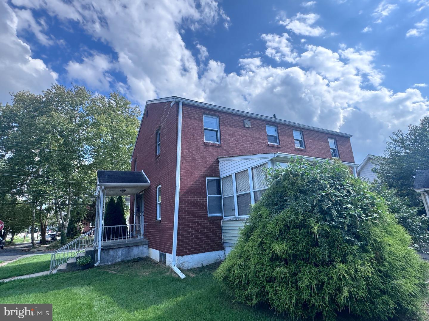 1101 Chestnut St Property Photo 2