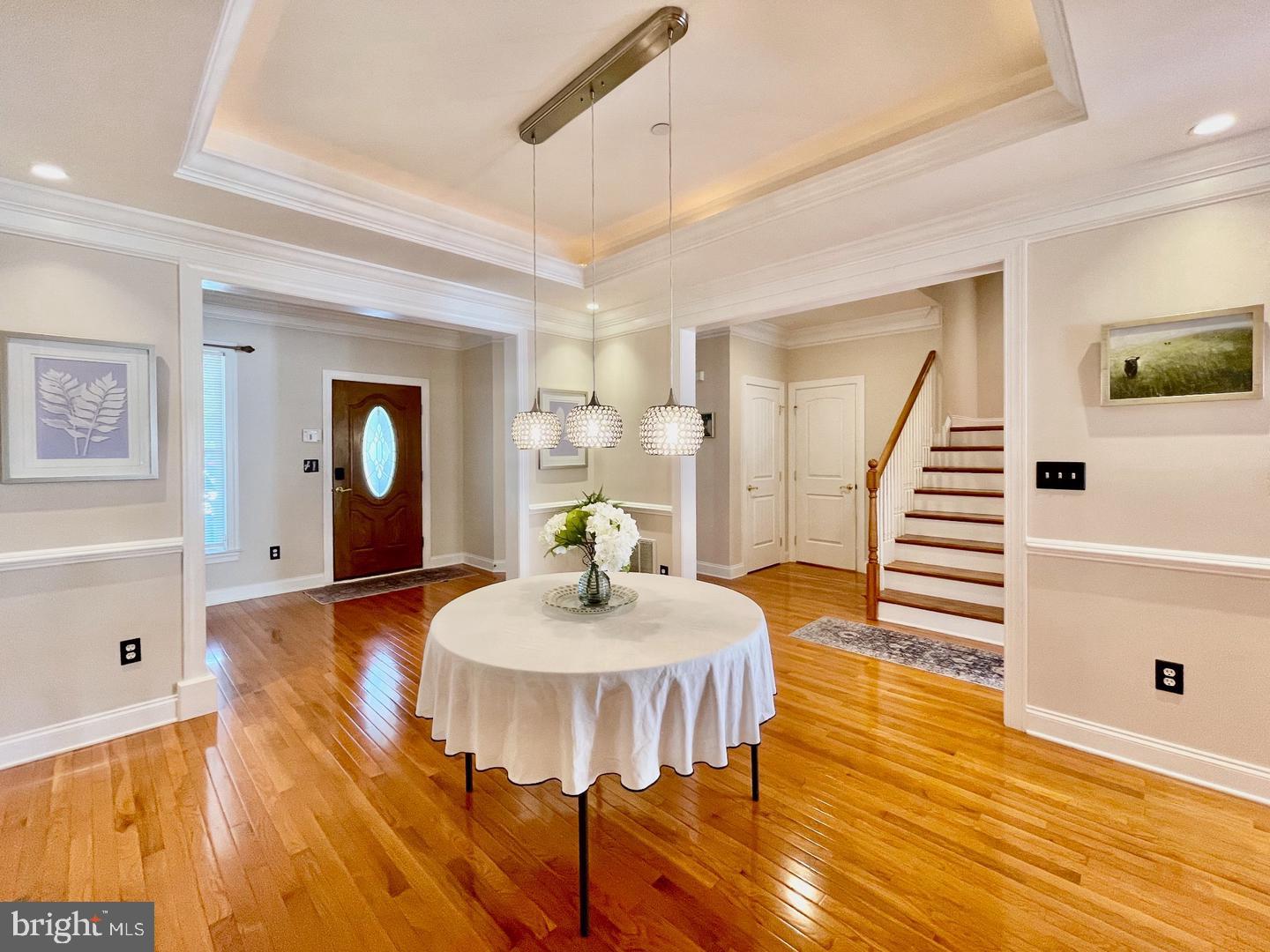 120 Victoria Sq Property Photo 5