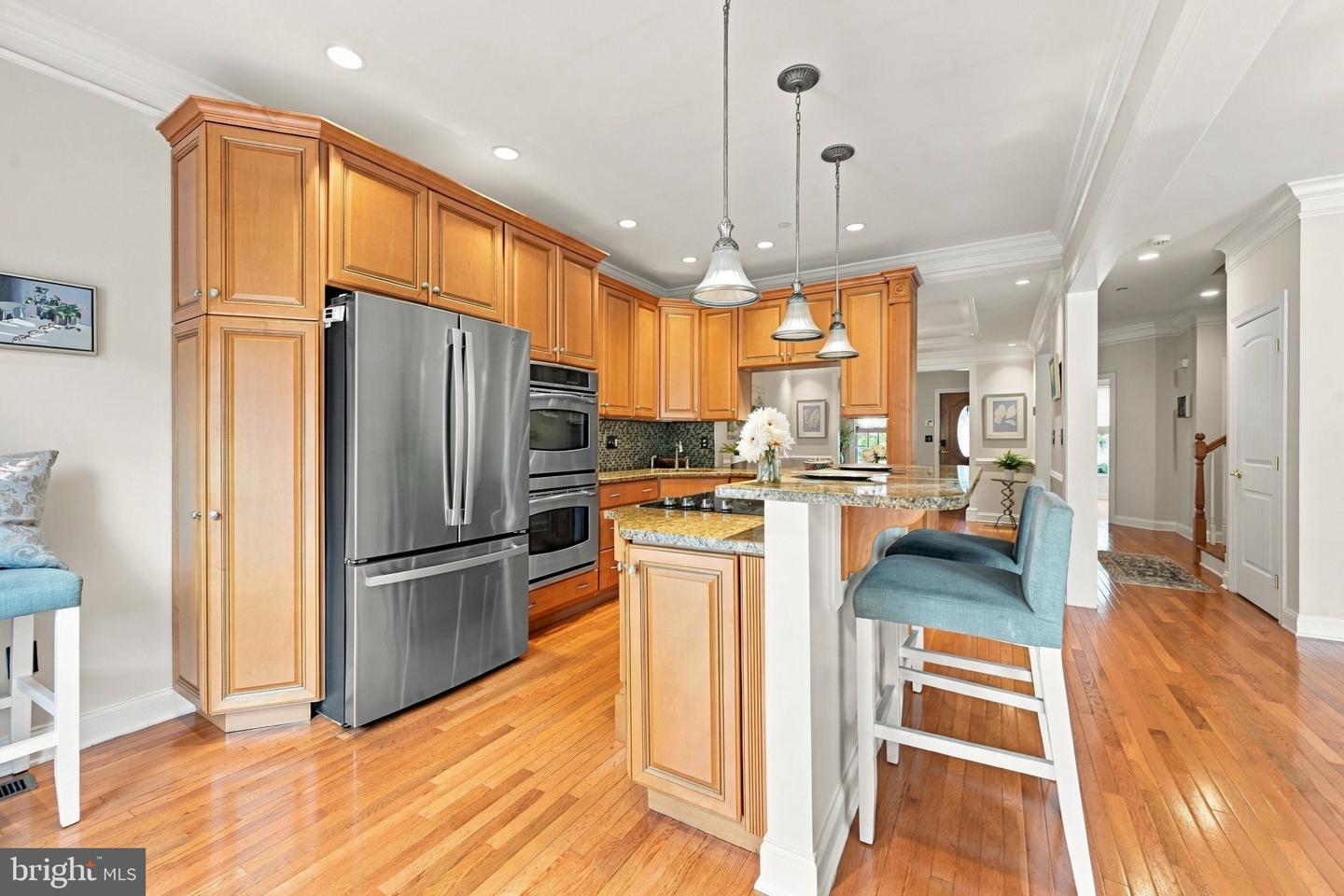 120 Victoria Sq Property Photo 13