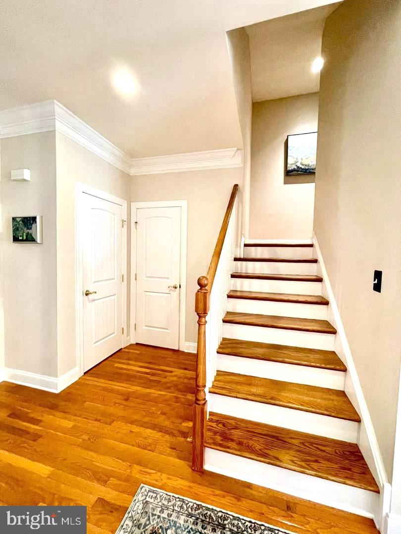 120 Victoria Sq Property Photo 22
