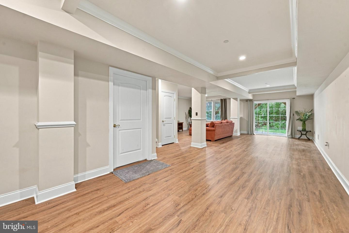 120 Victoria Sq Property Photo 46