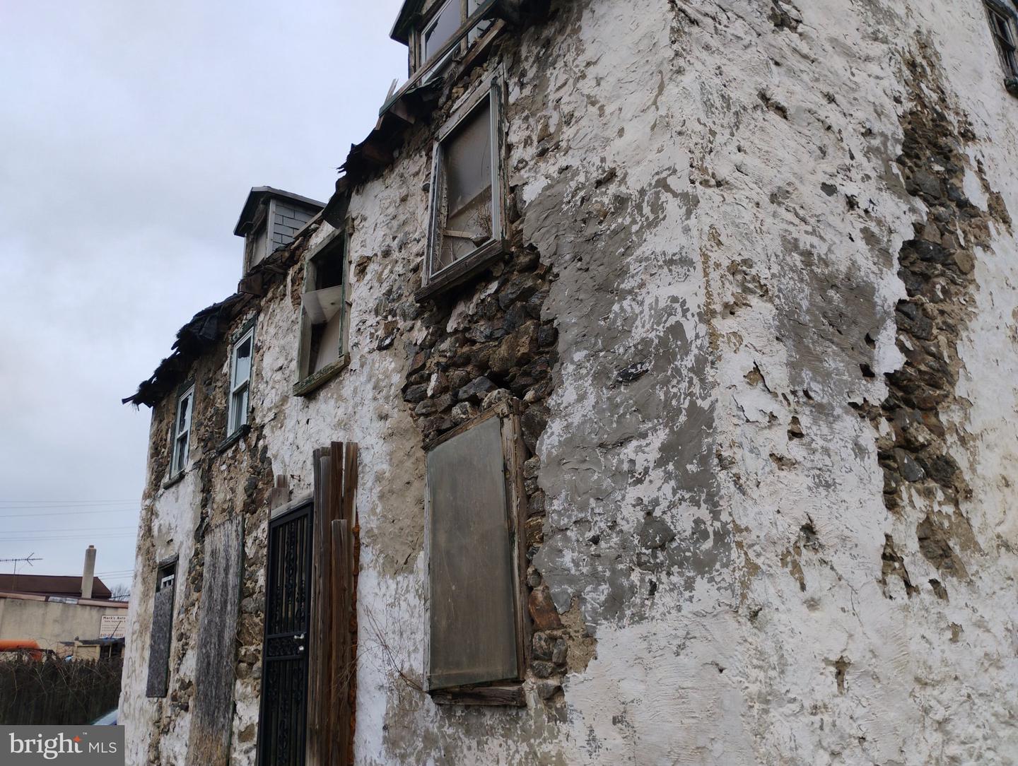 18-20 Front St Property Photo 36
