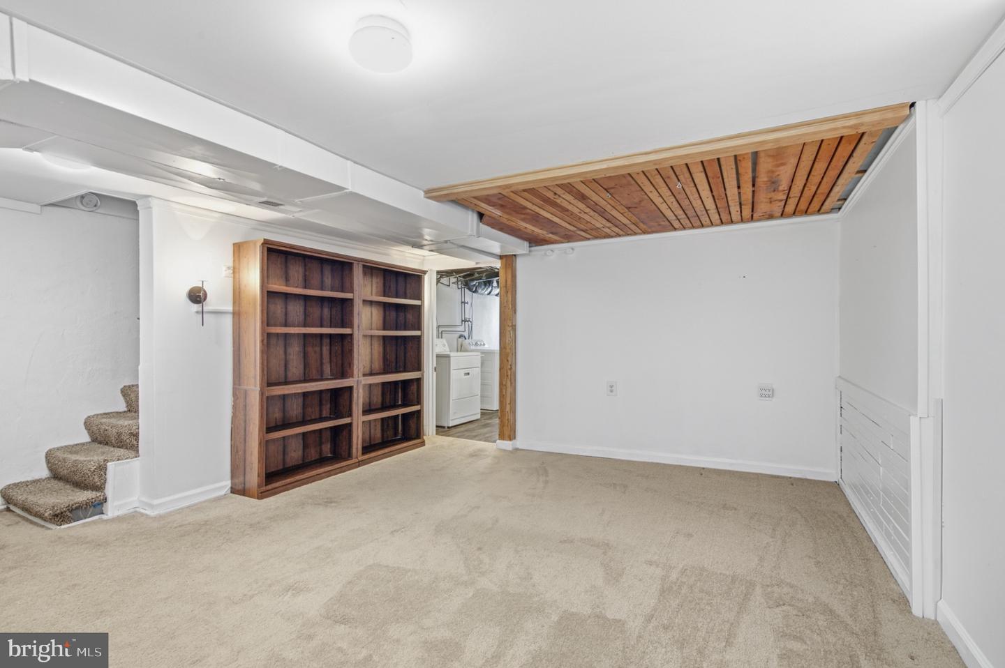 348 Abbey Ter Property Photo 15