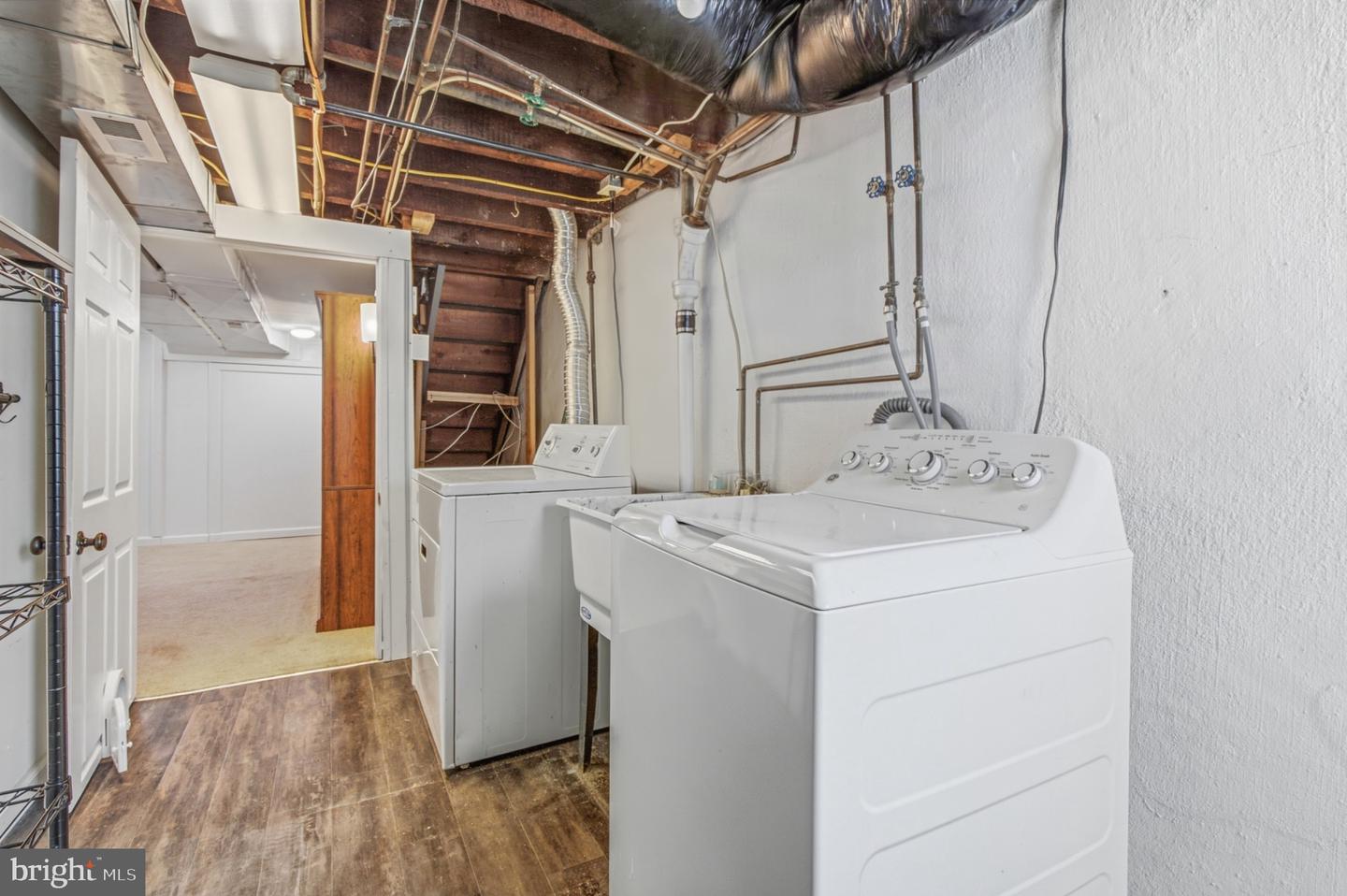 348 Abbey Ter Property Photo 16
