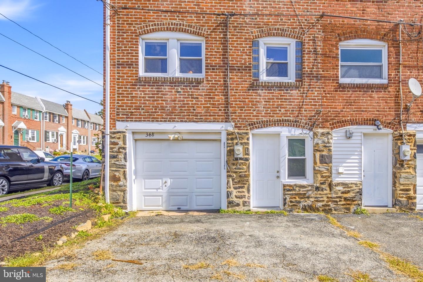 348 Abbey Ter Property Photo 17