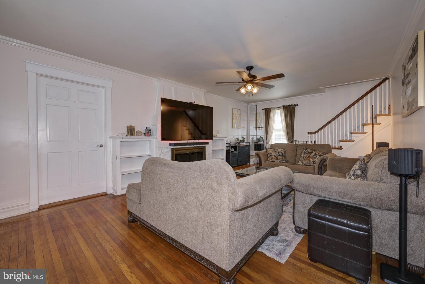 503 Urban Ave Property Photo 6