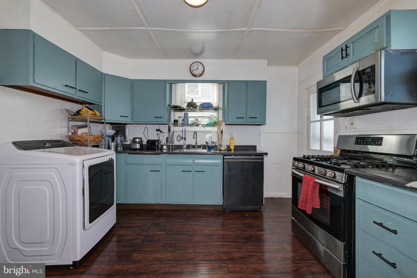 503 Urban Ave Property Photo 13