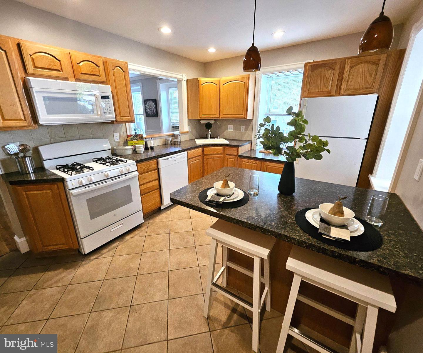 249 Highland Ave Property Photo 16