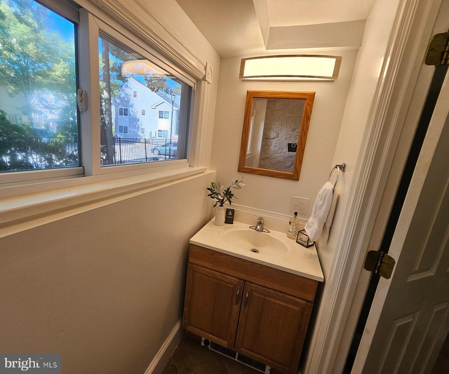 249 Highland Ave Property Photo 21
