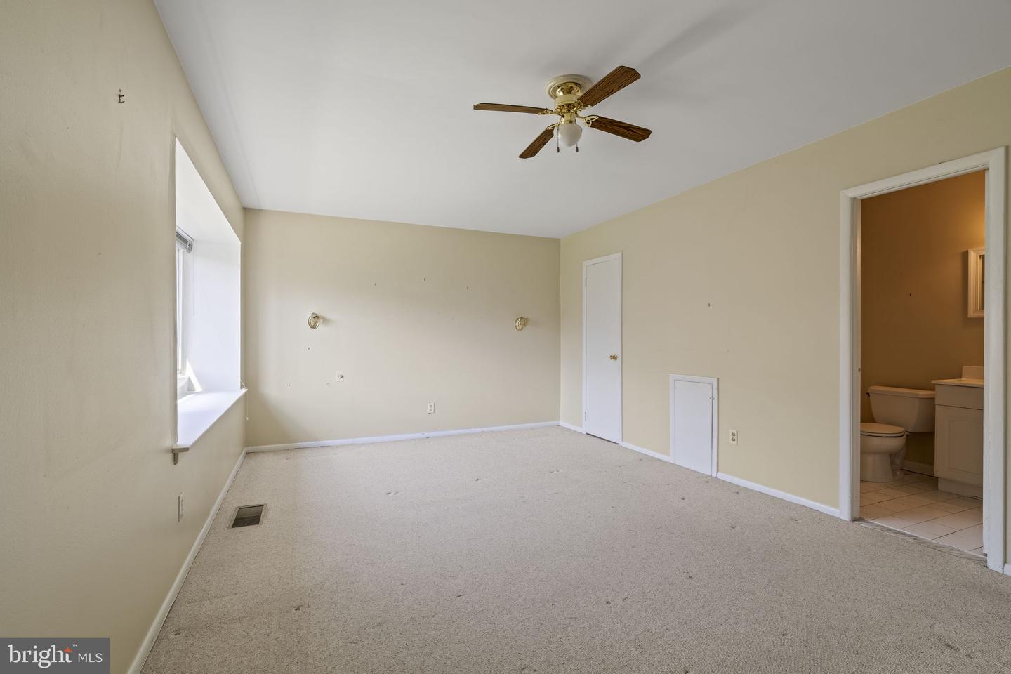 700 Ardmore Ave #302 Property Photo 22
