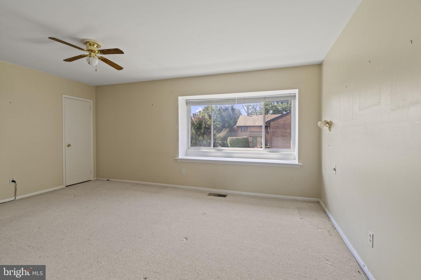 700 Ardmore Ave #302 Property Photo 24
