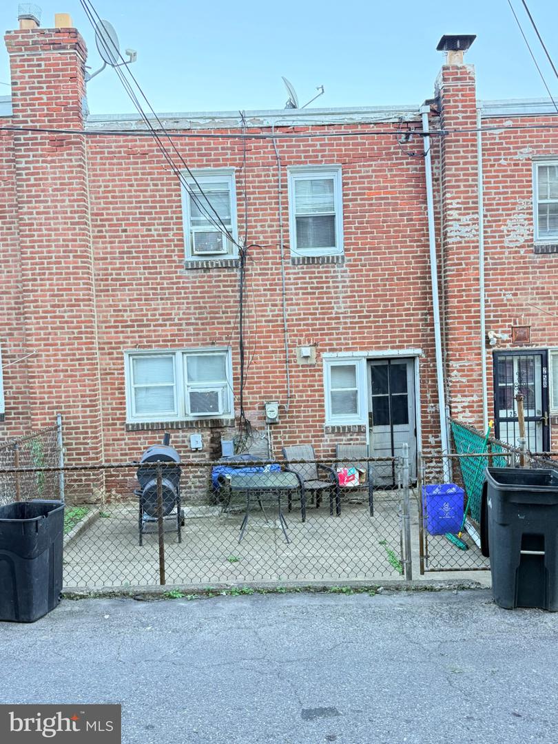 PADE2125256 Property Photo 3