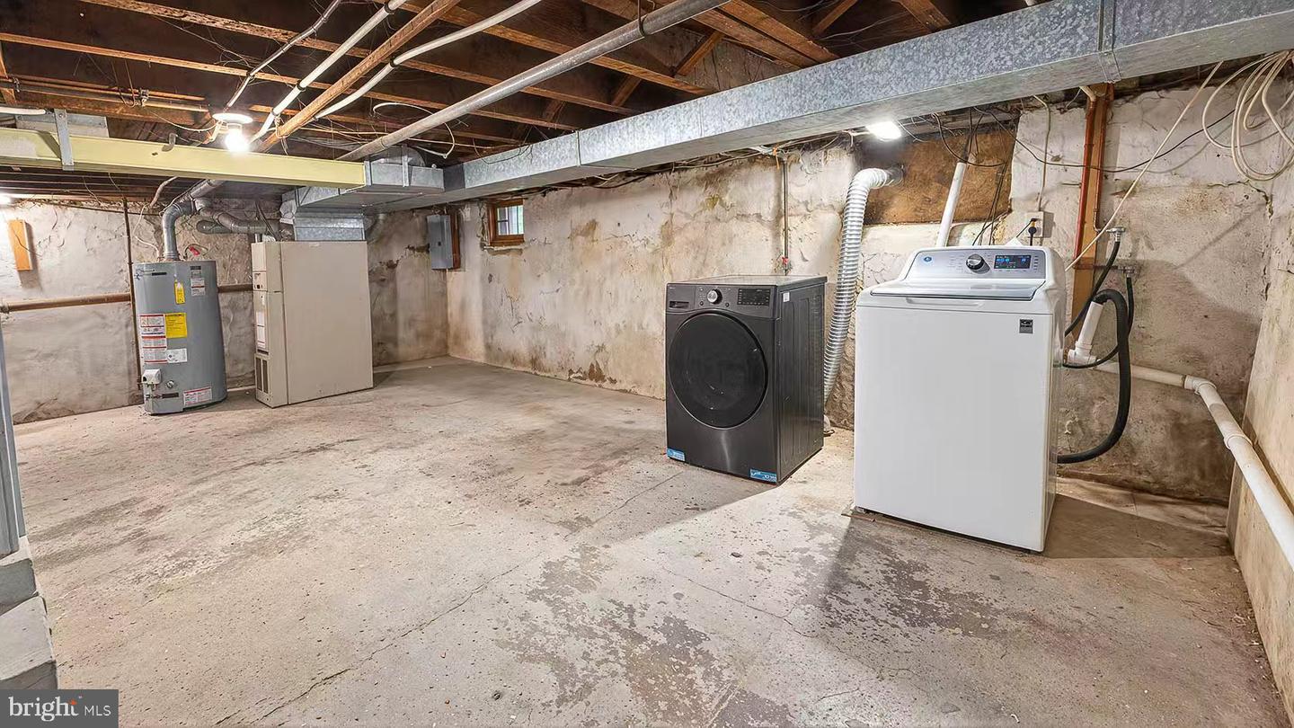 2611 Lindsay St Property Photo 23
