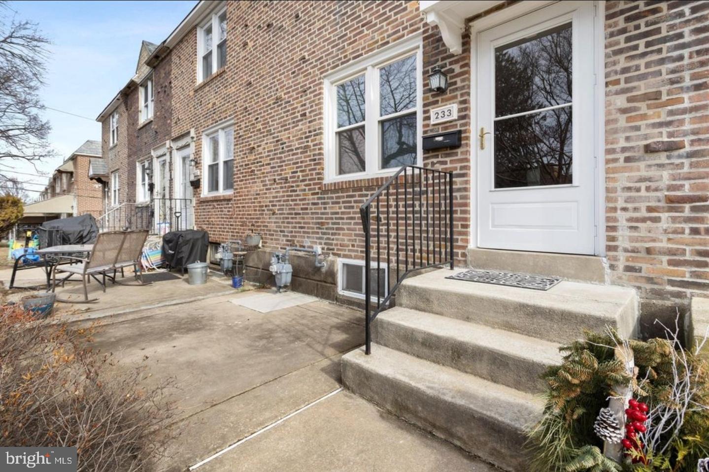 233 N Bishop Ave Property Photo 1