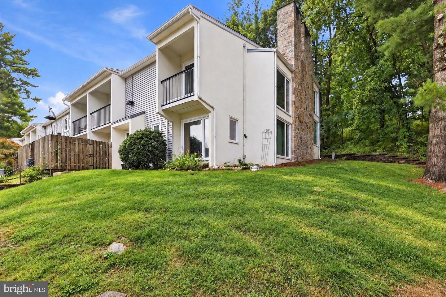 150 W Kenilworth Cir W Property Photo 1