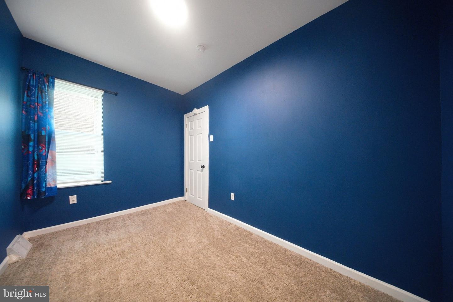 1435 Edgmont Ave Property Photo 11