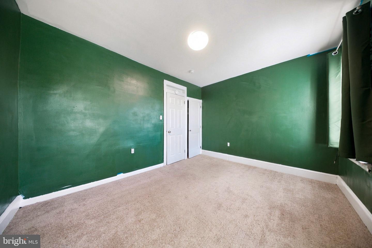 1435 Edgmont Ave Property Photo 14