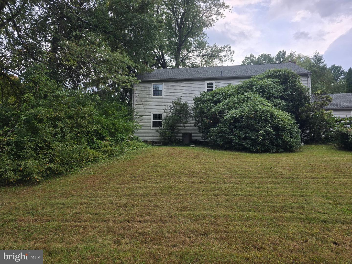708 Camp Woods Rd Property Photo 4