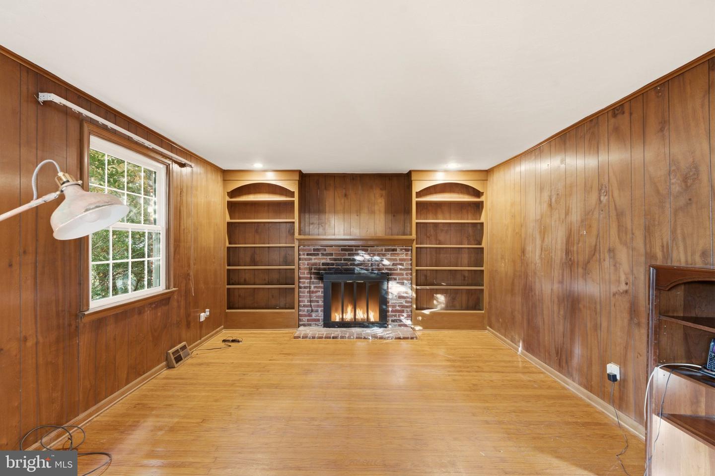 708 Camp Woods Rd Property Photo 11