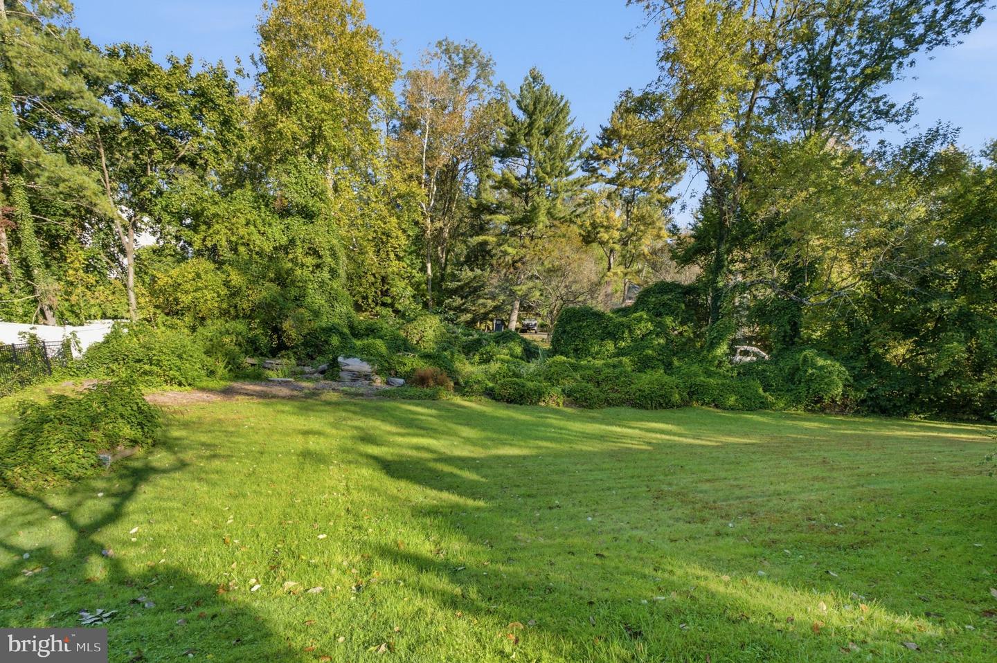 708 Camp Woods Rd Property Photo 57