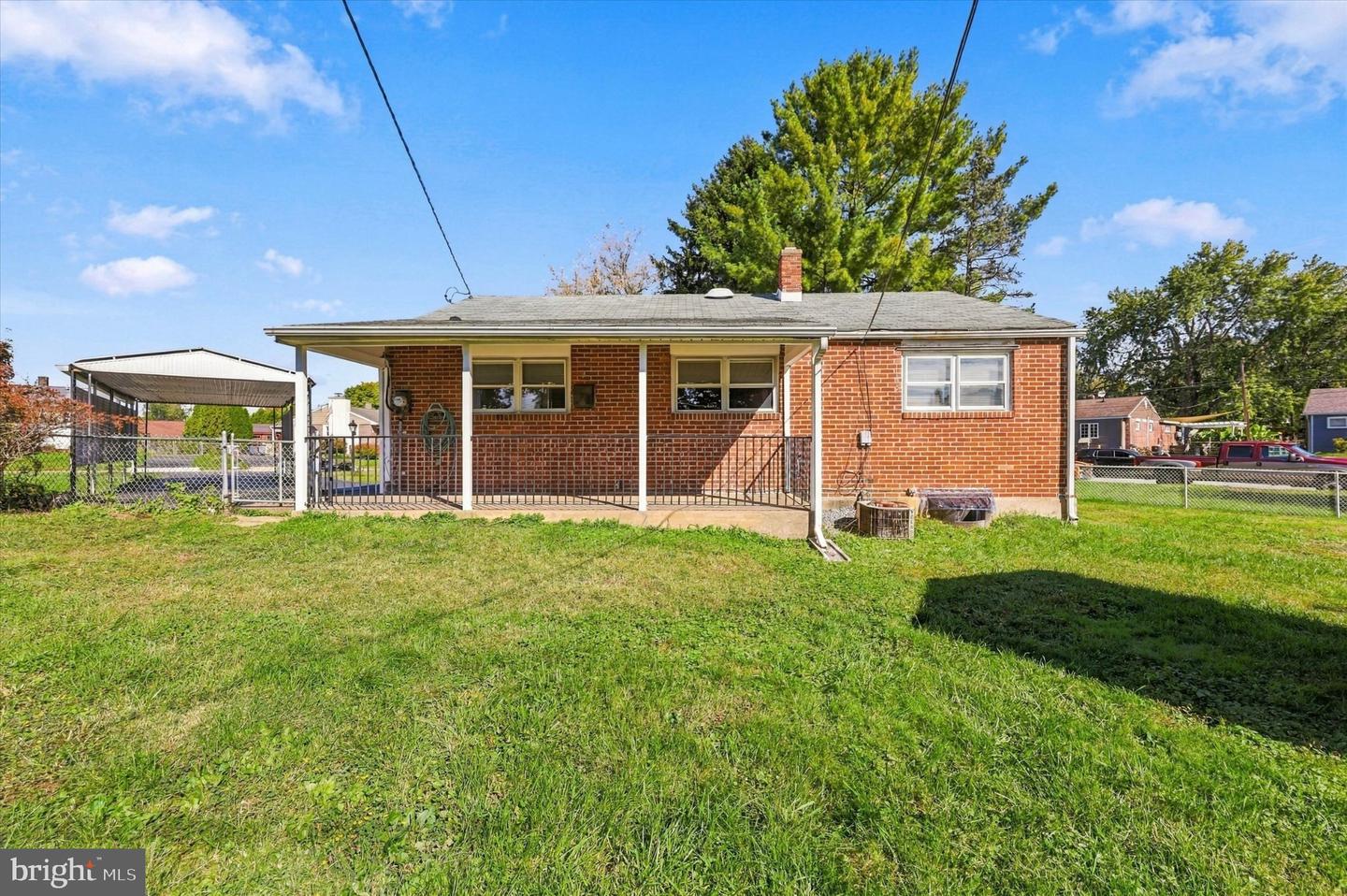 2105 N BENT LN Property Photo 1