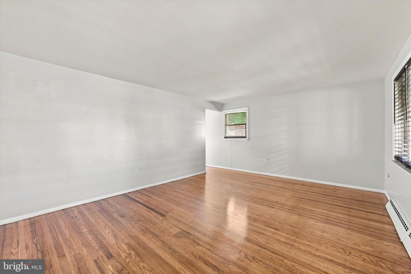2105 N Bent Ln Property Photo 6