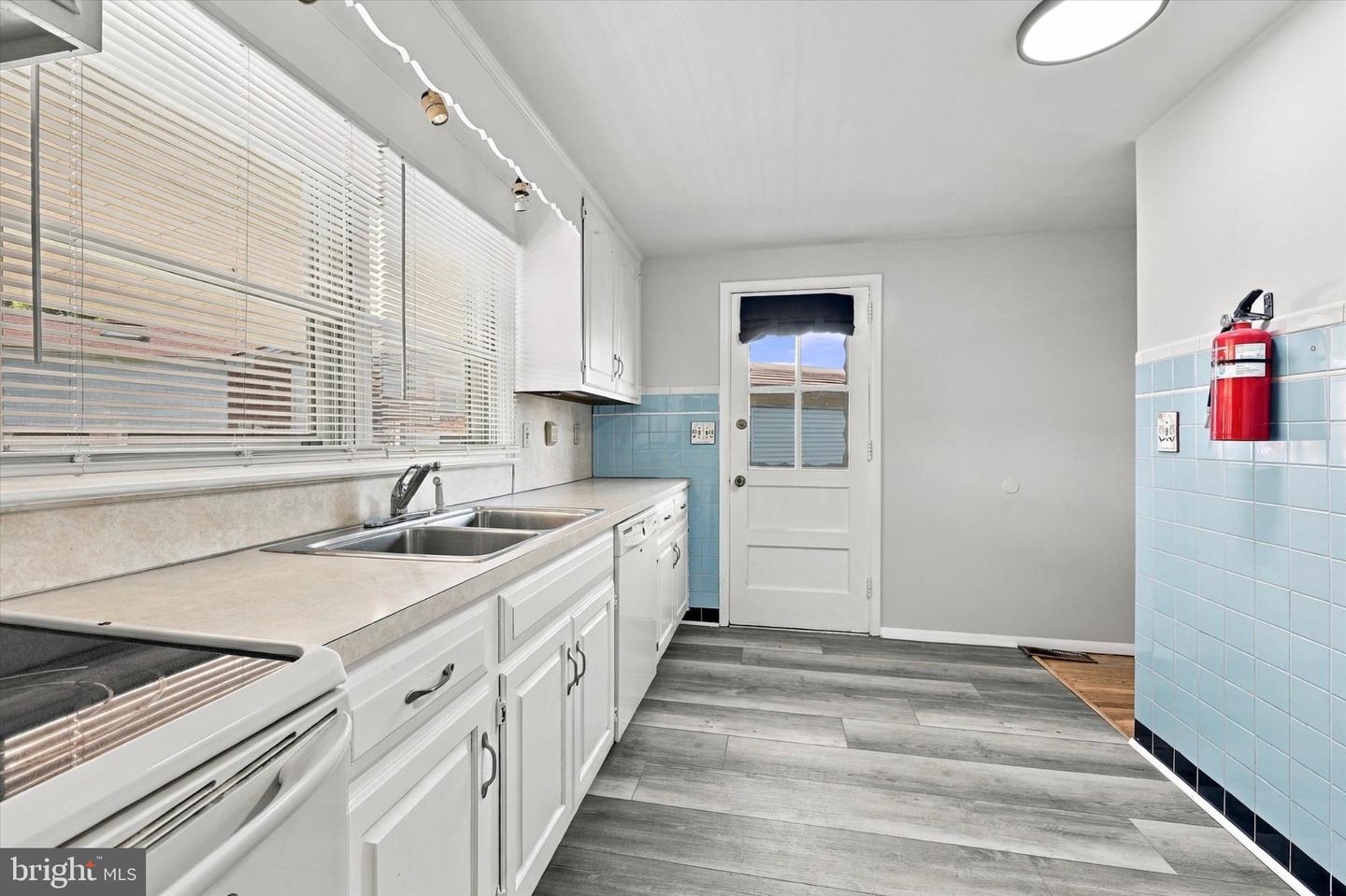 2105 N Bent Ln Property Photo 12