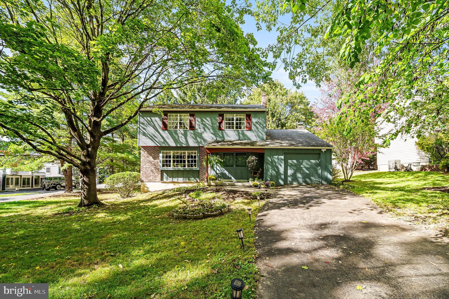 420 Third Avenue Property Photo 1