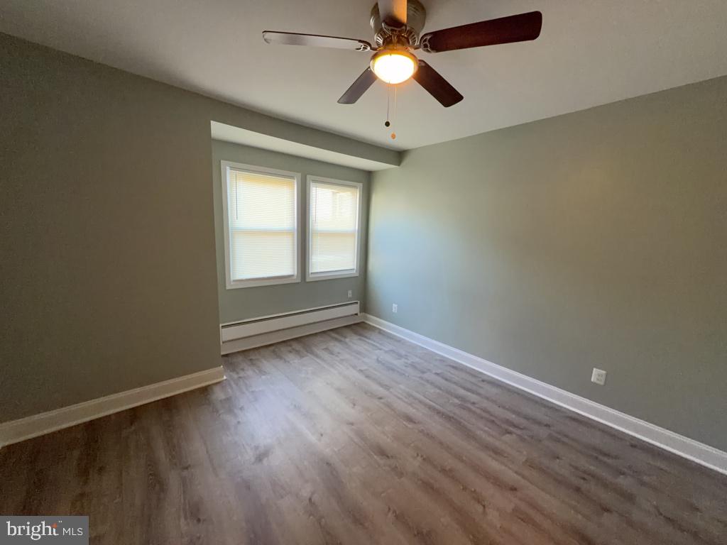 122 Main St Property Photo 16