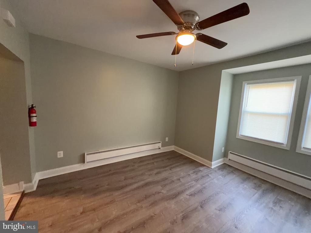 122 Main St Property Photo 17