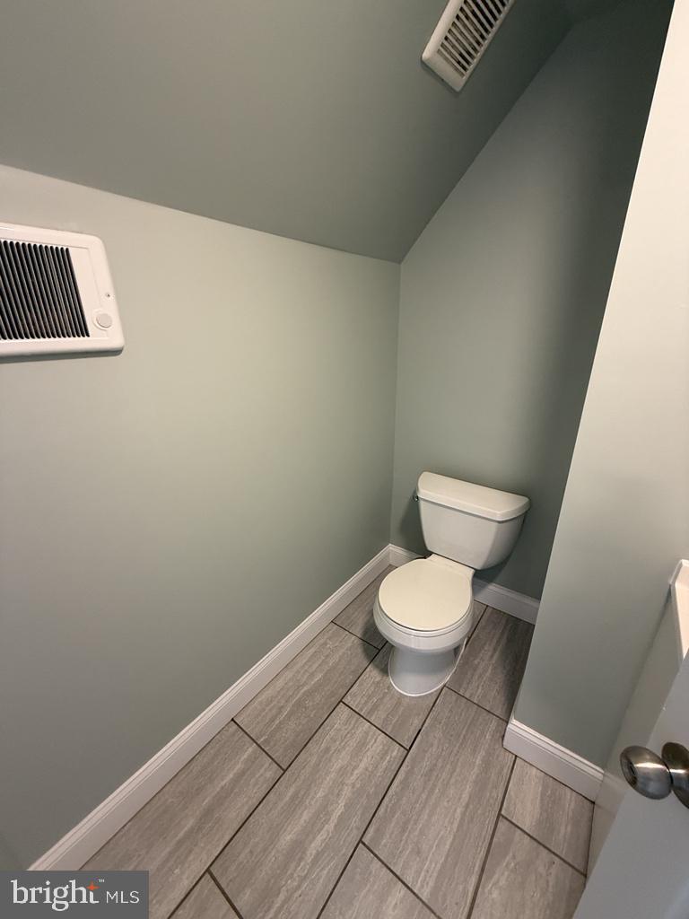 122 Main St Property Photo 44