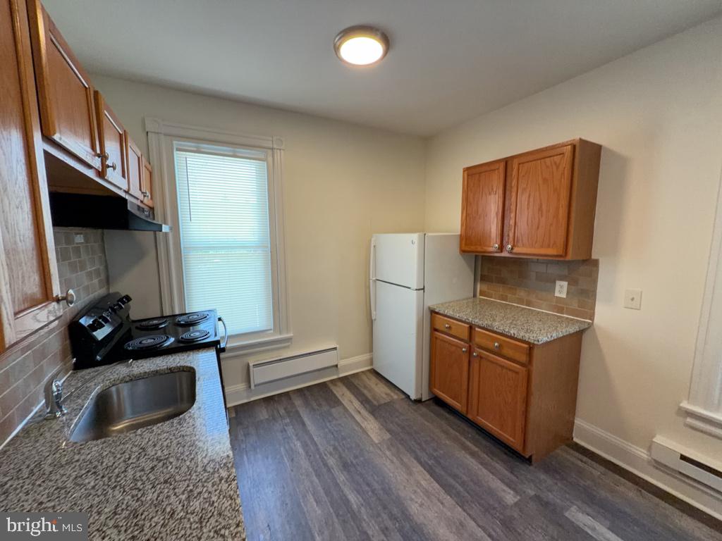 144 Lexington Ave Property Photo 17