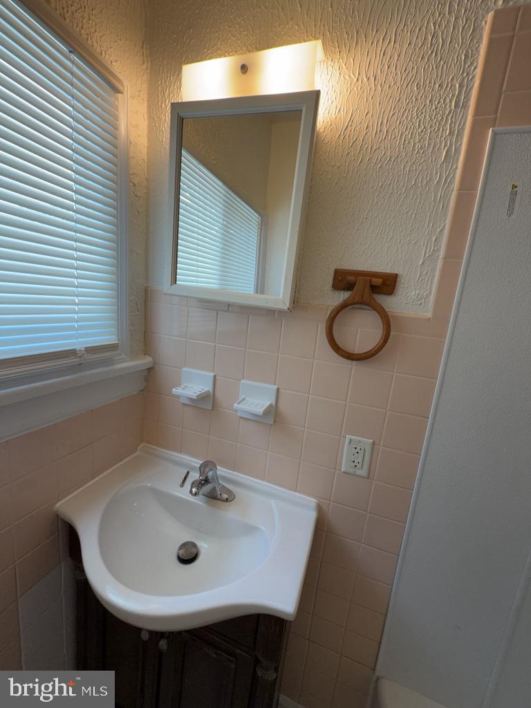 144 Lexington Ave Property Photo 23