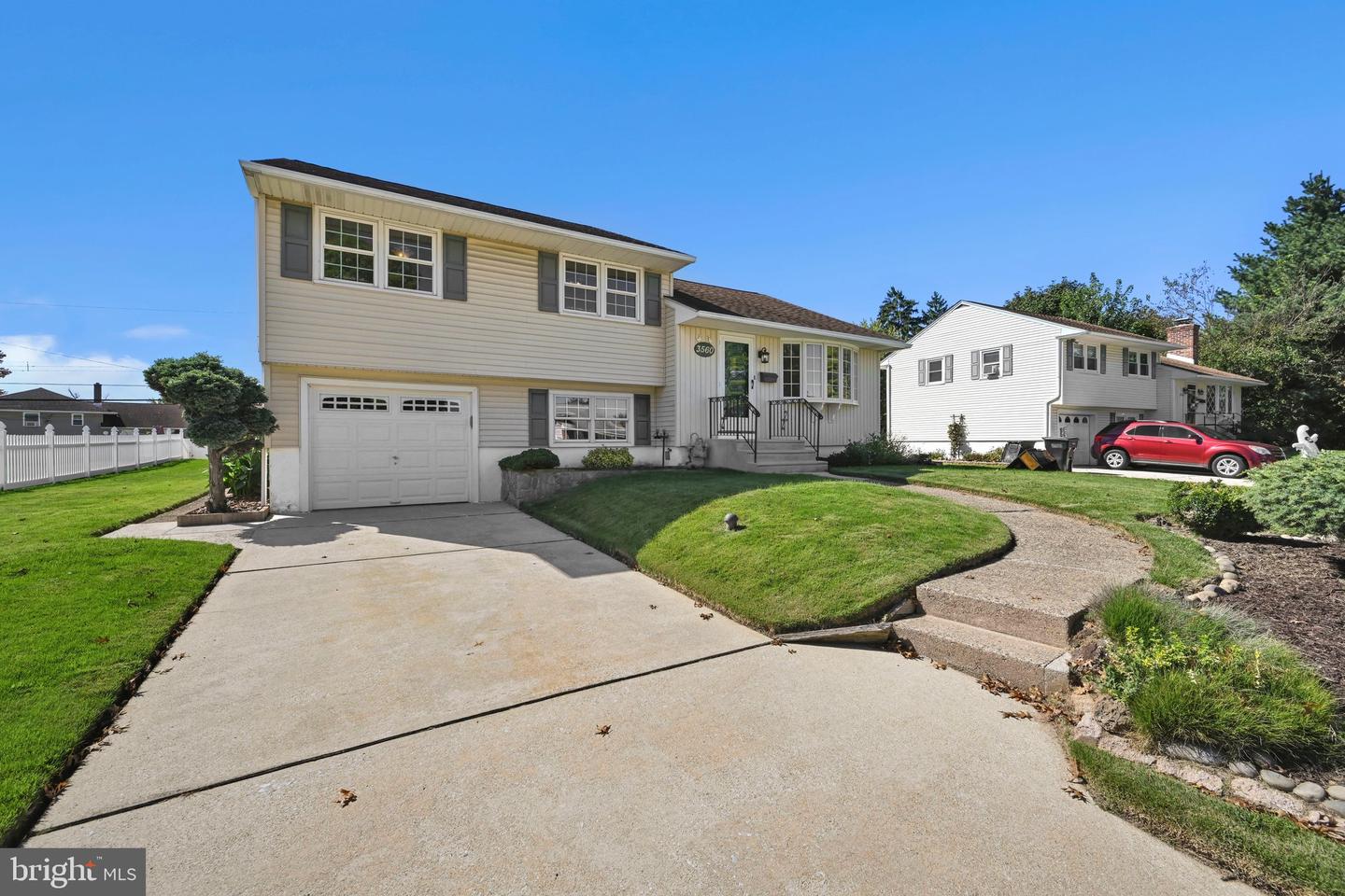 3560 Swiftwater Ln Property Photo 4