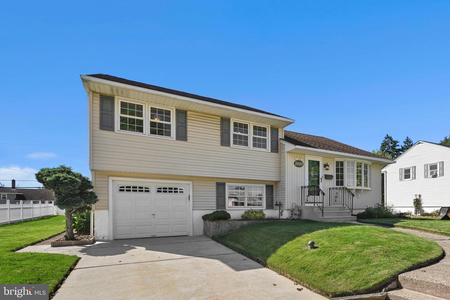 3560 Swiftwater Ln Property Photo 5