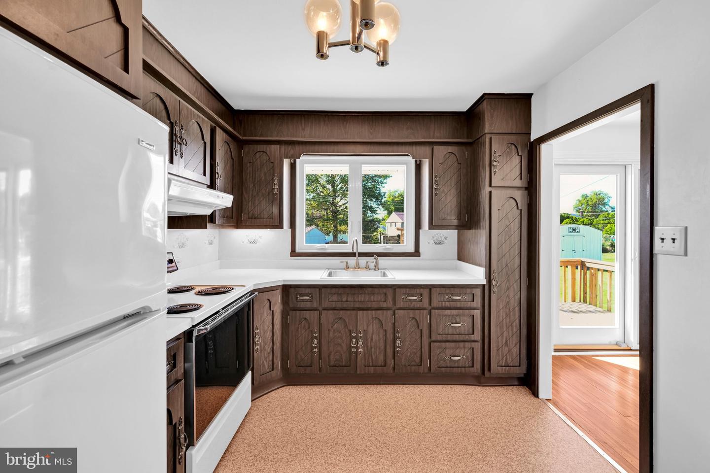 3560 Swiftwater Ln Property Photo 12