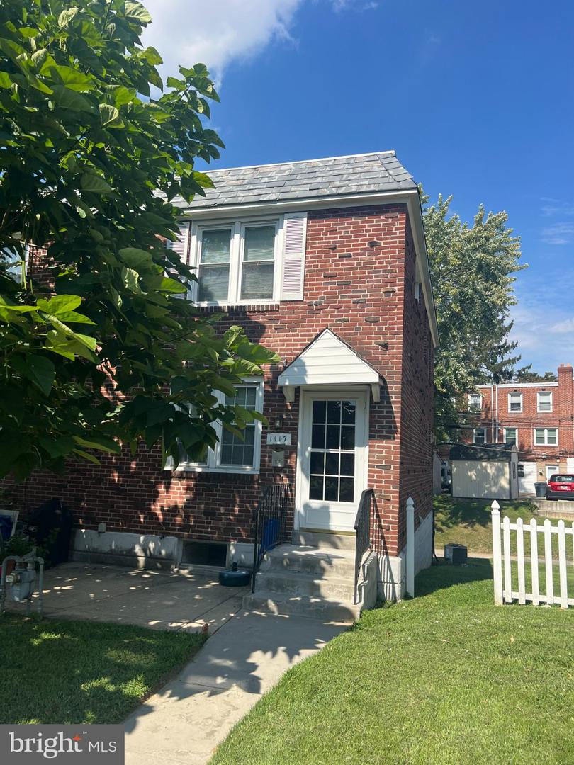 1117 Stratford Rd Property Photo 1