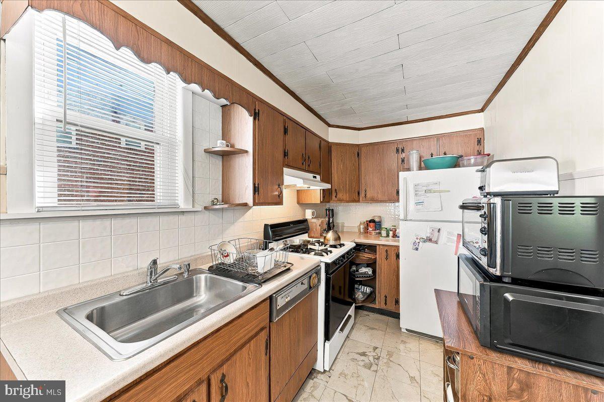 1117 Stratford Rd Property Photo 12