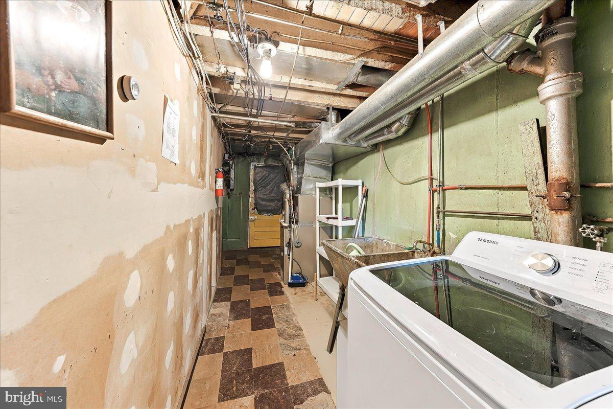 1117 Stratford Rd Property Photo 23