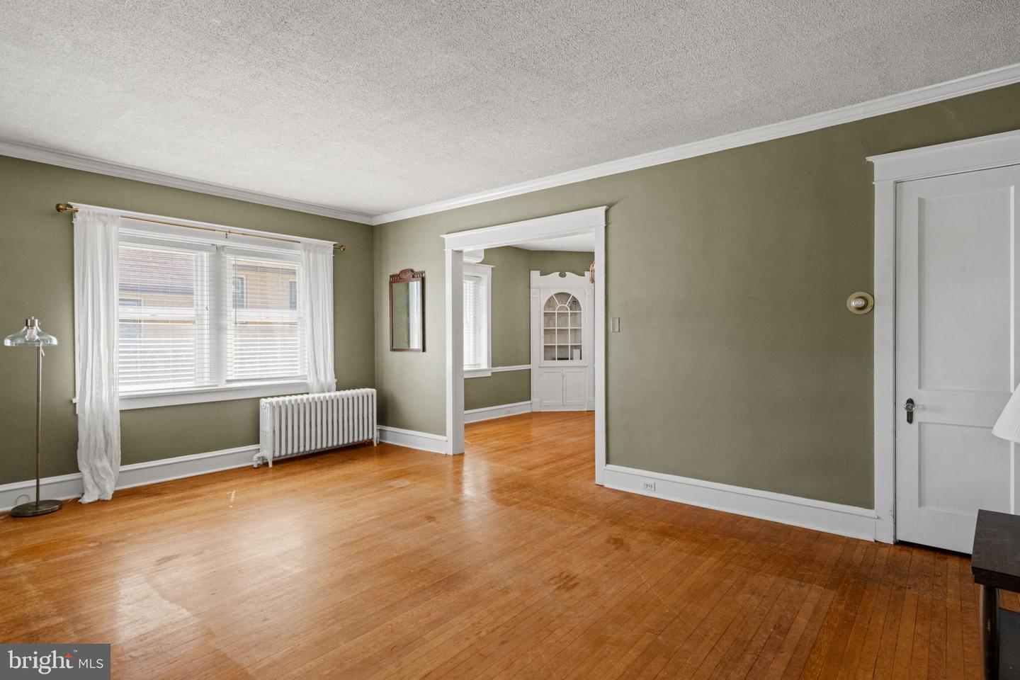 30 Morton Ave Property Photo 20