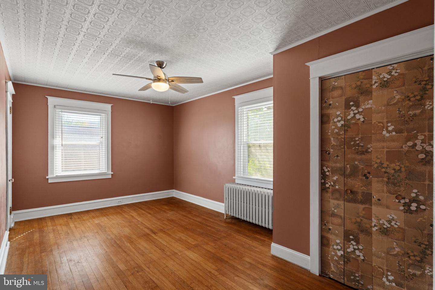 30 Morton Ave Property Photo 34