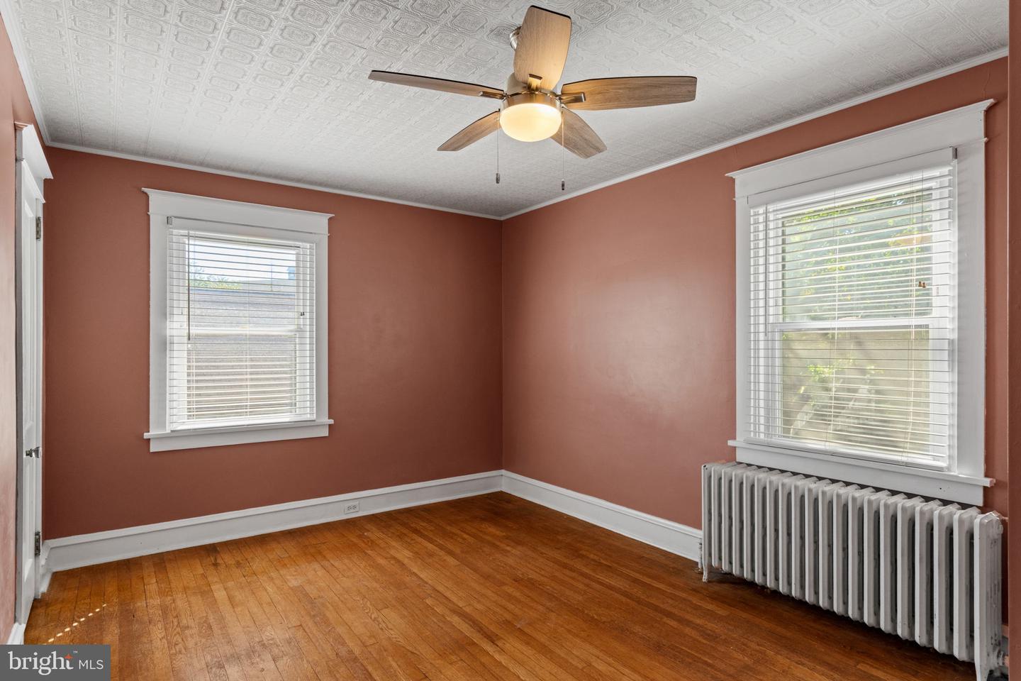 30 Morton Ave Property Photo 36