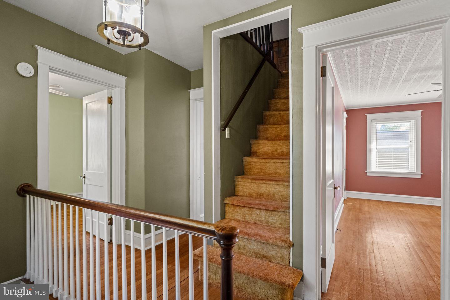 30 Morton Ave Property Photo 49
