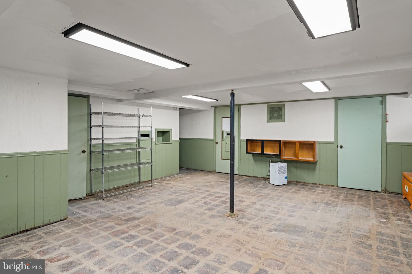 30 Morton Ave Property Photo 57