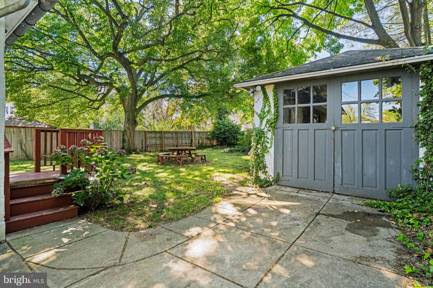 30 Morton Ave Property Photo 58