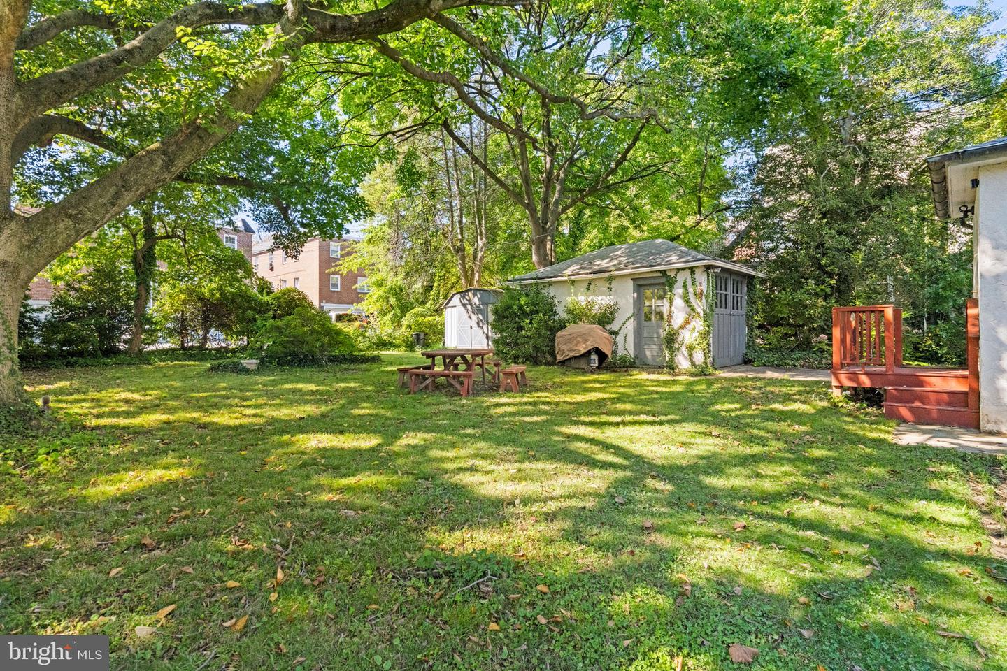 30 Morton Ave Property Photo 61