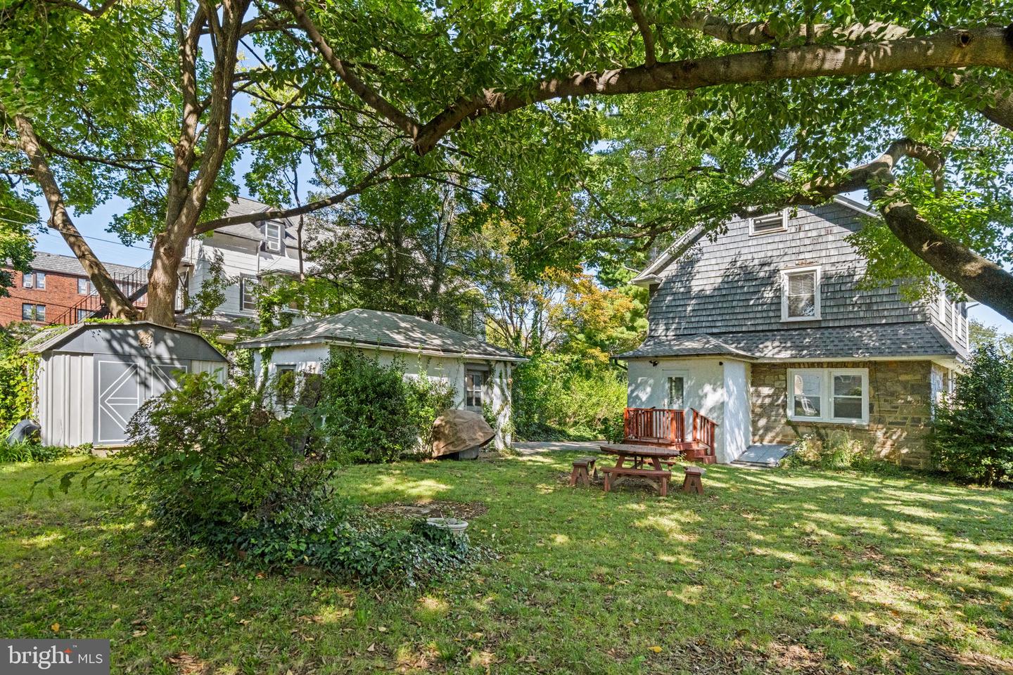 30 Morton Ave Property Photo 66